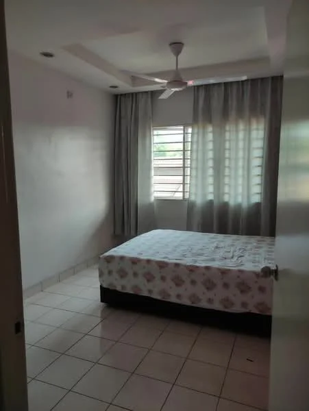 Bedroom features: queen-size bed with floral bedding, white painted walls, ceiling fan, window with horizontal blinds, tiled flooring, curtains in grey, light fixture in ceiling, built-in wardrobe; style: modern.
