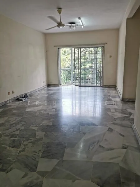 Living features: marble flooring, white painted walls, 5-blade ceiling fan, sliding glass door, floor-to-ceiling windows, natural light from windows, balcony view, no visible furniture; view: garden.