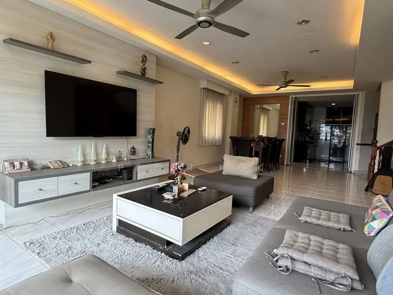 Living features: white painted walls, recessed ceiling lights, 5-blade ceiling fan with light, large wall-mounted TV, grey fabric sofa, coffee table with white top, area rug with geometric pattern, decorative wall shelves, decorative figurines, sliding glass door, dining area visible in background; style: modern.