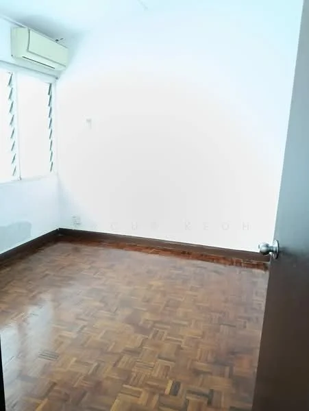Room features: wooden flooring, white painted walls, 1 wall-mounted split AC, window with horizontal slats, door with round handle.