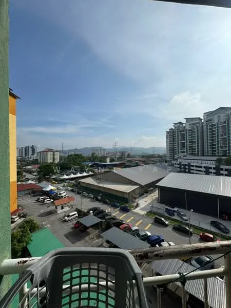 Room view: city.