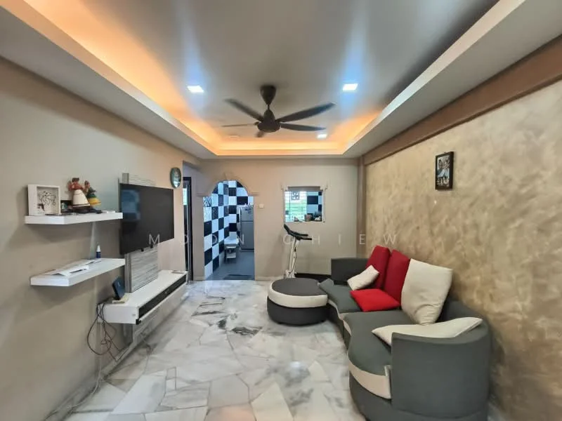 Living features: marble flooring, recessed ceiling with LED lighting, 5-blade ceiling fan, wall-mounted TV, white entertainment unit, sofa with grey and red cushions, decorative wall art, open layout to kitchen, black and white checkered wall in background; style: modern.