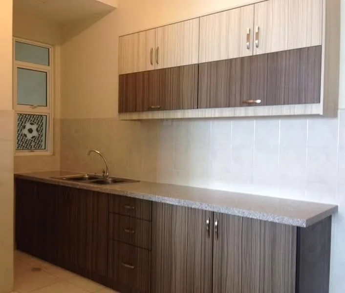 Kitchen features: laminate cabinetry in light and dark wood finishes, granite countertop, double-bowl stainless-steel sink, chrome pull-down faucet, tile backsplash, cream tiled flooring, under-cabinet lighting, window with grid pattern, upper cabinets with handles, lower cabinets with drawers; style: modern.