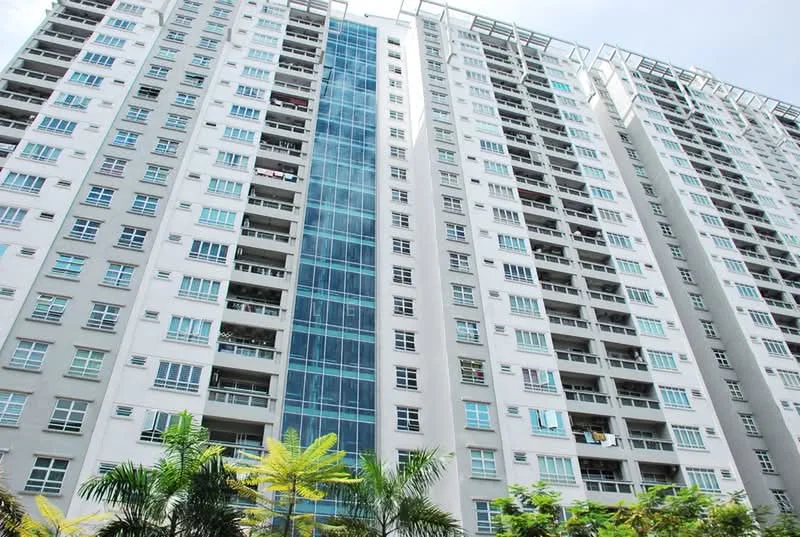 Exterior type: high-rise condominium; features: glass curtain wall, white painted facade, balconies with glass railings, approximately 20-storey high-rise, tropical landscaping with palm trees, large windows, modern architectural design; style: modern.