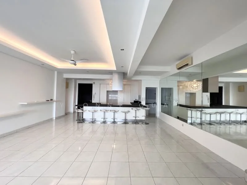 Living features: white painted walls, recessed ceiling with LED lighting, large floor-to-ceiling mirror, ceramic tile flooring, 5-blade ceiling fan, open-plan layout, kitchen island with bar stools, black countertop, built-in cabinetry, glass sliding door, natural light from large windows; style: modern.
