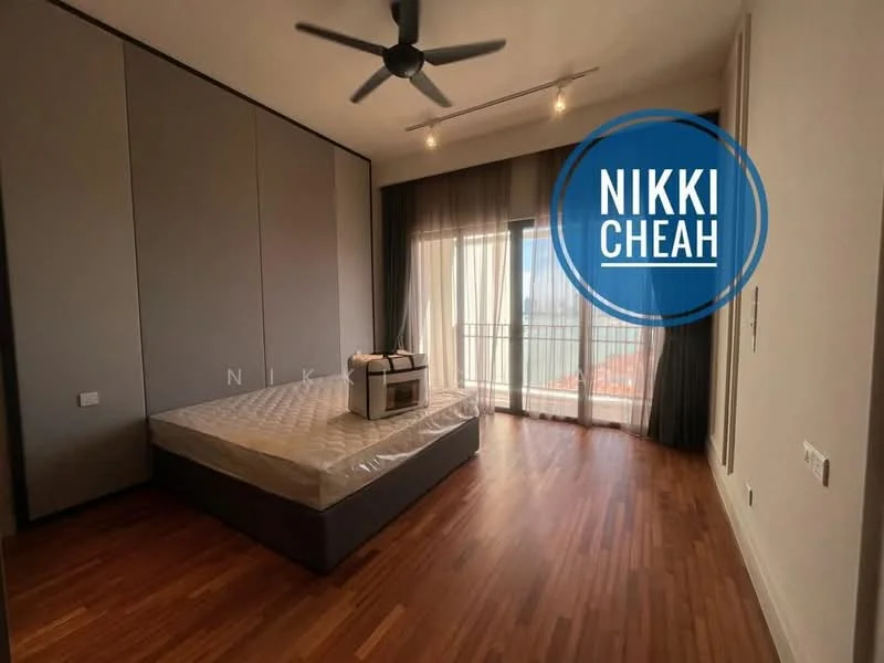 Bedroom features: wooden flooring, grey accent wall, floor-to-ceiling windows, sliding glass door, sheer curtains, 5-blade ceiling fan, queen-size bed, balcony view; style: modern; view: city.