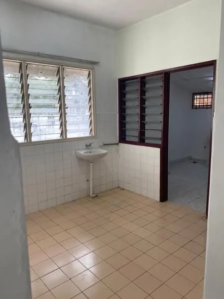 Room features: white tiled walls, light beige tiled flooring, single-bowl sink, window with horizontal slats, two windows, plain ceiling, no visible appliances, no visible cabinetry; style: minimalist.