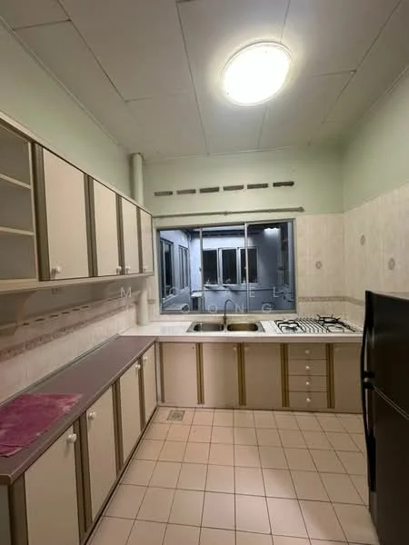 Kitchen features: laminate countertop, single-bowl stainless-steel sink, chrome pull-down faucet, 4-burner gas hob, built-in oven, fridge, cream cabinetry, tile backsplash, light-colored tile flooring, ceiling light fixture, window with view to outdoor space, open shelving.