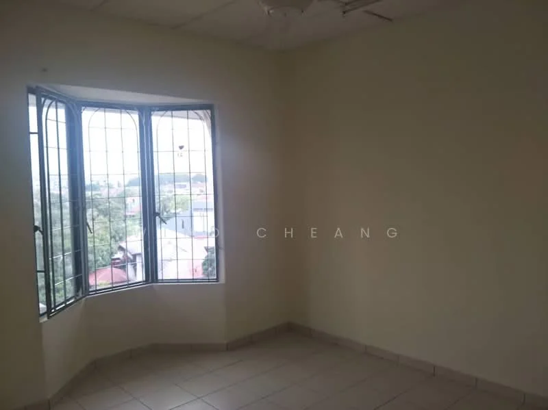 Room features: cream painted walls, tiled flooring, bay window with metal grille, ceiling fan, natural light from window; view: city.