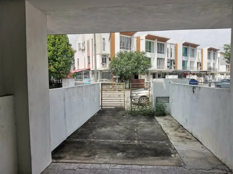 Exterior type: linked terrace house; features: concrete driveway, white painted walls, manicured lawn, gate at entrance, surrounded by residential buildings, paved walkway, fenced perimeter; style: modern.
