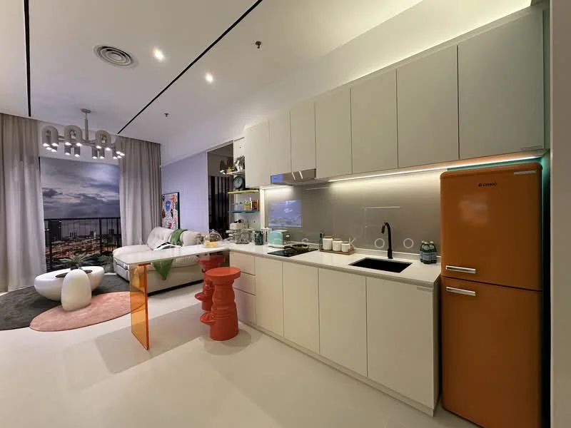 Kitchen features: white cabinetry, orange fridge, black single-bowl stainless-steel sink, chrome pull-down faucet, white quartz countertop, grey backsplash, built-in oven, induction hob, recessed LED downlights, pendant light, open shelving, decorative plants, bar stools, area rug with geometric pattern; style: modern; view: city. Living features: cream sofa, coffee table, wall-mounted TV, framed artwork, decorative mirror, area rug, curtains, light fixtures; style: modern; view: city.