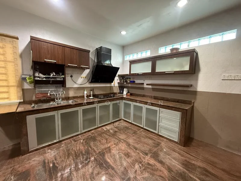 Kitchen features: brown wooden cabinetry, glass-front upper cabinets, granite countertop, stainless-steel sink, chrome pull-down faucet, built-in oven, freestanding range oven, exhaust hood, tile backsplash, marble tile flooring, recessed downlights, window with sheer curtains; style: modern.