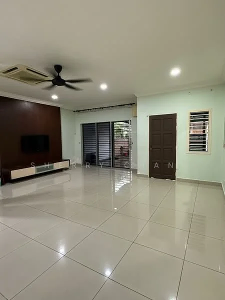 Living features: white painted walls, brown accent wall, glossy ceramic tile flooring, 5-blade ceiling fan, recessed LED downlights, wall-mounted TV, TV console, sliding glass door, window with horizontal blinds, main entrance door, open layout; style: modern.