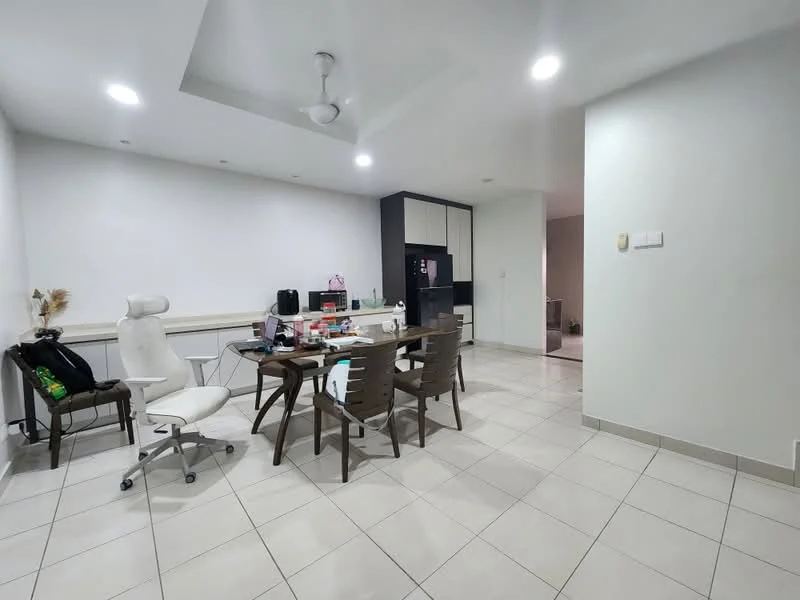 Living features: white painted walls, tile flooring, tray ceiling, recessed downlights, 5-blade ceiling fan, dining table with 4 chairs, office chair, kitchenette with black cabinetry, refrigerator, decorative plant, work desk with assorted items; style: modern.