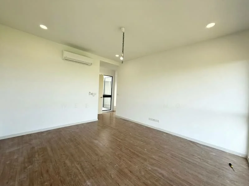 Living features: light wood laminate flooring, white painted walls, recessed LED downlights, 1 wall-mounted split AC, large window with view to balcony, open layout, ceiling pendant light, no visible furniture; style: modern.