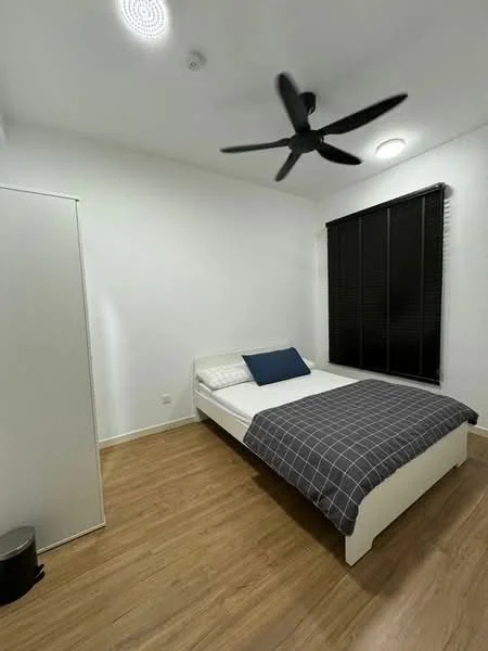 Bedroom features: queen-size bed, upholstered headboard, blackout curtains, 5-blade ceiling fan, recessed LED downlights, wooden flooring, white painted walls, nightstand, waste bin; style: modern.
