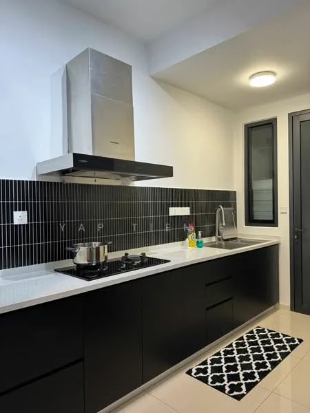 Kitchen features: black cabinetry, white countertop, stainless-steel range hood, 4-burner gas hob, single-bowl stainless-steel sink, chrome pull-down faucet, black tiled backsplash, recessed lighting, window with black frame, floor tiles in light color, decorative rug with geometric pattern; style: modern.
