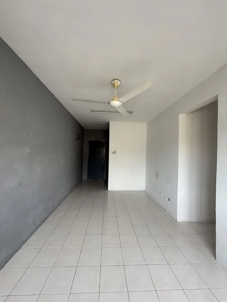 Room features: grey painted wall, white painted wall, white ceiling, ceiling fan, white floor tiles, open layout, no visible furniture, no visible decor; style: minimalist.