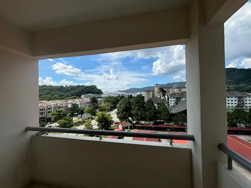 Room view: city.