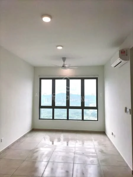 Room features: white painted walls, glossy tile flooring, 5-blade ceiling fan, 1 wall-mounted split AC, floor-to-ceiling windows, city view, recessed downlights; style: modern; view: city.