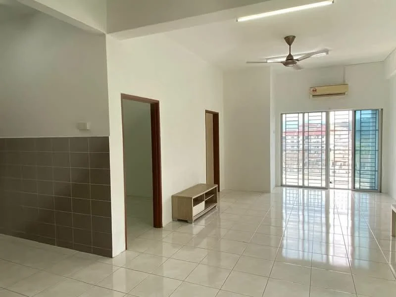 Living features: white painted walls, glossy white floor tiles, 5-blade ceiling fan with light, wall-mounted air conditioning unit, large sliding glass windows, wooden TV console, natural light from windows, neutral color scheme; style: modern; view: city. Room features: grey tiled wall, open layout, high ceiling, light fixtures.