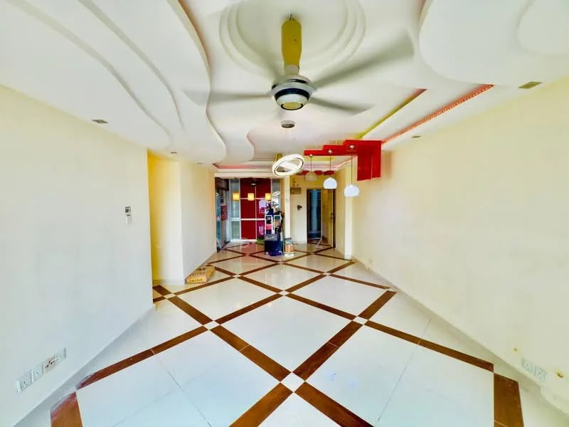 Living features: white painted walls, tray ceiling with decorative design, 5-blade ceiling fan with light, polished tile flooring with geometric pattern, recessed LED downlights, large windows for natural light, open layout, decorative pendant lights; style: modern.
