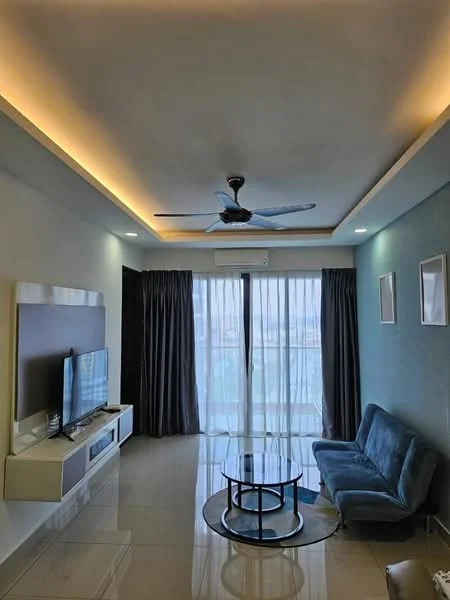 Living features: sofa in blue fabric, glass coffee table, wall-mounted TV, white TV console, recessed ceiling lights, 5-blade ceiling fan, floor-to-ceiling windows, sheer curtains, grey accent wall, glossy tile flooring; style: modern; view: city.