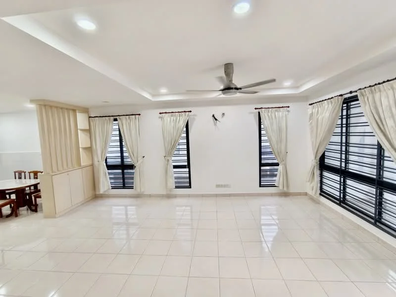 Living features: white painted walls, glossy ceramic tile flooring, tray ceiling with recessed lighting, 5-blade ceiling fan, floor-to-ceiling windows, sheer curtains, blackout curtains, built-in shelving unit, dining table with chairs; style: modern.