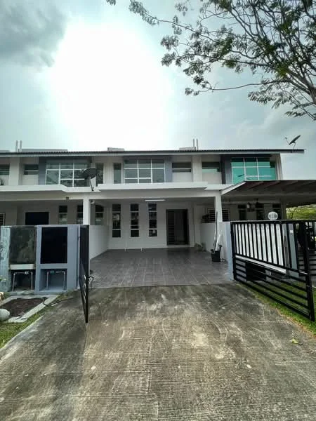 Exterior type: linked terrace house; features: two-storey building, grey painted facade, large windows, covered car porch, tiled flooring at entrance, manicured lawn, fenced perimeter, modern architectural design; style: modern.