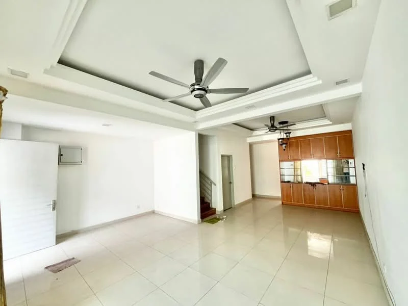 Living features: white painted walls, polished ceramic tile flooring, tray ceiling with recessed lighting, 2 ceiling fans, large windows, built-in cabinetry, staircase visible, door leading to another room, air conditioning unit on wall; style: modern.