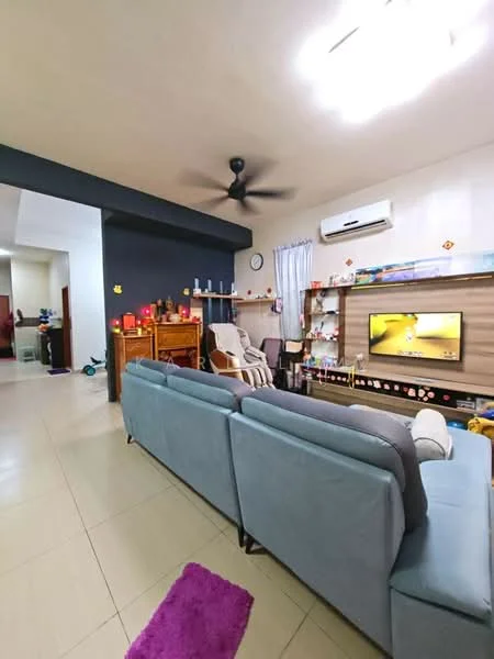 Living features: 3-seater fabric sofa in light blue, purple area rug, wall-mounted TV, TV console with storage, ceiling fan, recessed lighting, decorative wall shelves, clock on the wall, light-colored tiled flooring, curtains on window, decorative items on shelves, armchair, wall with dark accent color; style: modern.