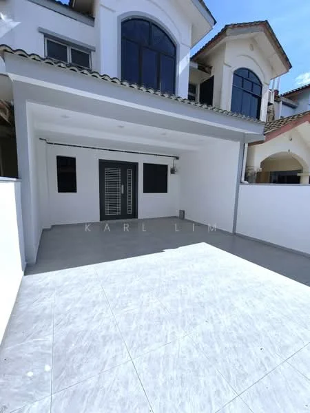 Exterior type: detached bungalow; features: flat roof, white painted facade, large arched windows, grey tiled flooring, manicured lawn, surrounded by walls, covered porch area; style: modern.