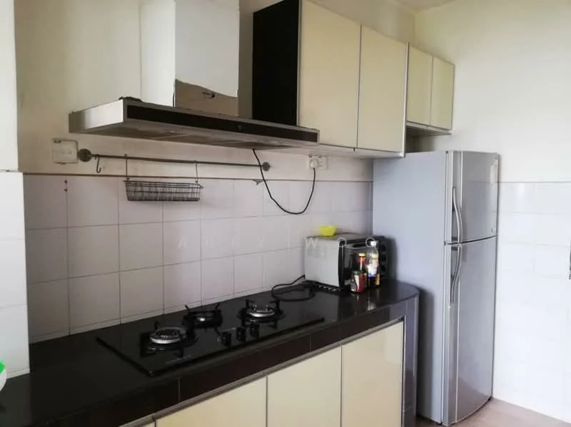 Kitchen features: black granite countertop, stainless-steel fridge, built-in gas hob with 2 burners, stainless-steel range hood, cream cabinetry with flat-panel doors, white tiled backsplash, wall-mounted shelf, microwave, kitchen sink, light-colored flooring; style: modern.