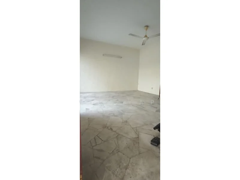 Room features: marble flooring, white painted walls, ceiling fan, wall-mounted light fixture.