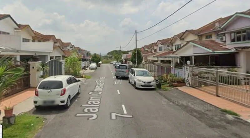 Exterior type: linked terrace house; features: residential street, two-storey houses, paved driveway, manicured lawns, front porches, street signage, multiple parked cars, overhead power lines; style: modern.