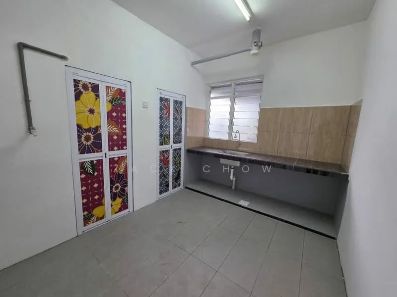 Kitchen features: single-bowl stainless-steel sink, chrome pull-down faucet, laminate countertop, tile backsplash, white painted walls, grey ceramic tile flooring, window with horizontal slats, two decorative doors with floral pattern, under-counter storage, ceiling light fixture; style: modern.