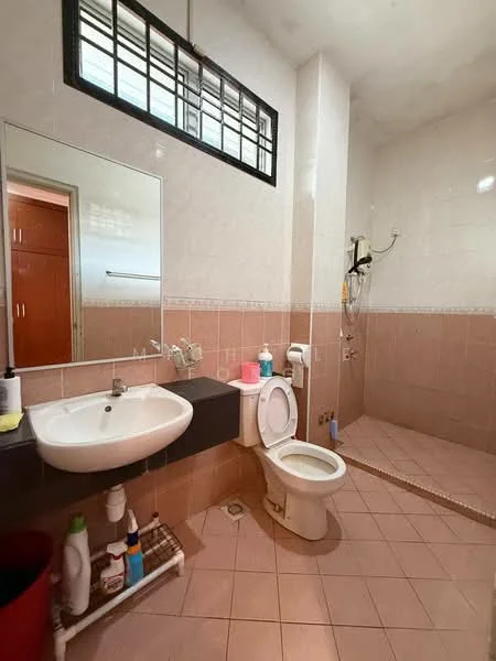 Bathroom features: white ceramic sink, chrome basin mixer faucet, one-piece toilet, walk-in shower with glass partition, shower head, tile cladding on walls, pink ceramic tile flooring, mirror above sink, built-in shelf, window for natural light; style: modern.