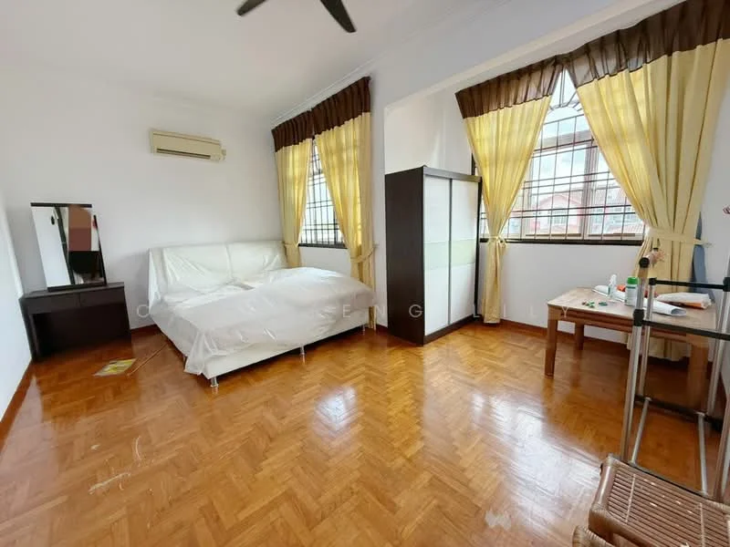 Bedroom features: queen-size bed with white bedding, 2 large windows with sheer and blackout curtains, wooden flooring, 1 wall-mounted split AC, wooden bedside table, mirror on a wooden dresser, study desk with metal legs, decorative chair, built-in wardrobe, ceiling fan; style: minimalist.