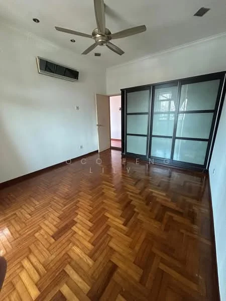 Room features: wooden flooring, 5-blade ceiling fan, wall-mounted air conditioning unit, white painted walls, glass sliding door wardrobe, doorway leading to another room, natural light from windows; style: modern.