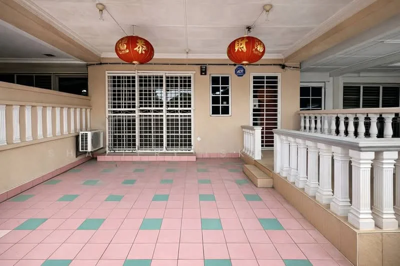 Exterior type: linked terrace house; features: pink and green tiled flooring, white balustrade, air conditioning unit, double sliding glass doors, decorative red lanterns, covered porch area, steps leading to the entrance; style: traditional.