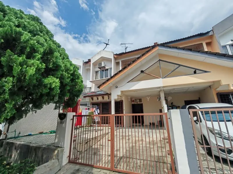 Exterior type: linked terrace house; features: white painted facade, cream painted facade, flat roof, single-storey, manicured lawn, car porch with awning, driveway with interlocking pavers, security gate, surrounded by greenery; style: modern.