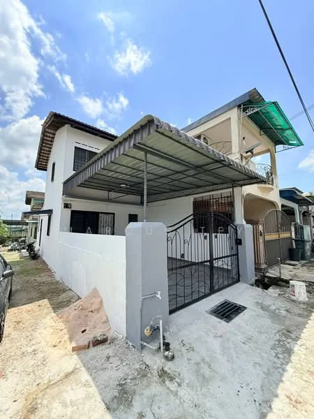 Exterior type: semi-detached house; features: white painted facade, flat roof with overhang, metal gate, concrete driveway, covered car porch, fenced perimeter, mature trees in vicinity, adjacent residential buildings, visible sky, paved walkway; style: modern.
