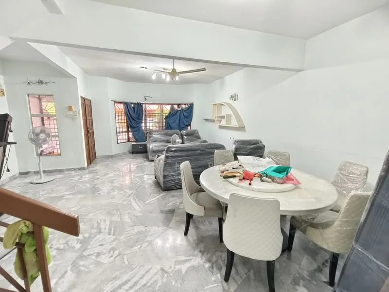 Living features: marble flooring, white painted walls, 5-blade ceiling fan with light, sofa wrapped in plastic, round dining table, upholstered dining chairs, decorative wall shelf, large windows with curtains, fan, TV console, area rug; style: modern.