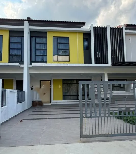 Exterior type: linked terrace house; features: yellow and grey painted facade, flat roof, two-storey structure, manicured lawn, paved walkway, metal gate, horizontal louvre screens, large windows, balcony on upper floor, modern architectural design; style: modern.