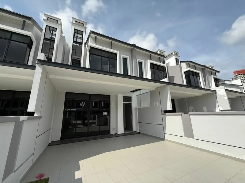 Exterior type: linked terrace house; features: white painted facade, flat roof, two-storey building, large windows with black frames, balcony on upper floor, paved walkway, manicured lawn, surrounded by greenery; style: modern.