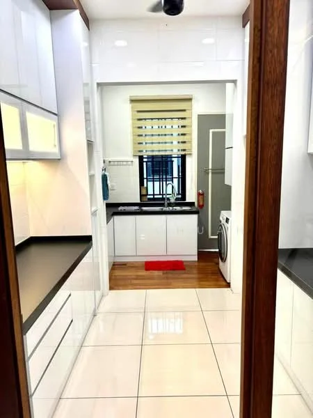 Kitchen features: white cabinetry, black countertop, single-bowl stainless-steel sink, chrome pull-down faucet, built-in oven, freestanding washing machine, tile flooring, window with blinds, recessed downlights, red area rug; style: modern.