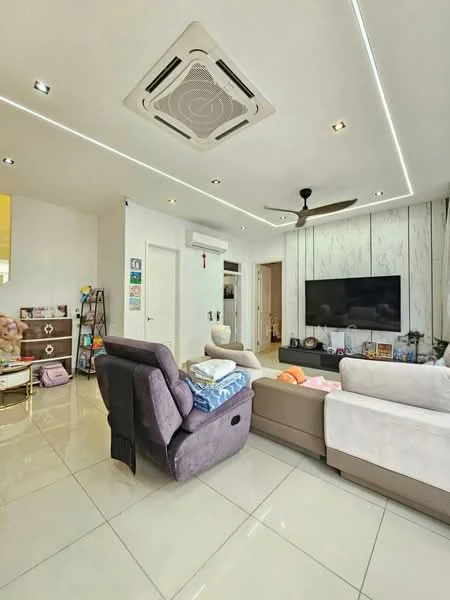 Living features: white painted walls, recessed ceiling with LED strip lighting, 5-blade ceiling fan, wall-mounted TV, light-colored sofa, grey fabric armchair, coffee table, tile flooring, air conditioning unit, decorative wall paneling, storage cabinets, children's play area with toys; style: modern.