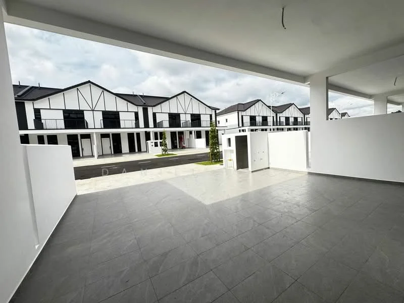 Exterior type: linked terrace house; features: white painted facade, black trim on facade, flat roof, 2-storey, manicured lawn, paved walkway, surrounded by greenery, street view, modern architectural style; style: modern.