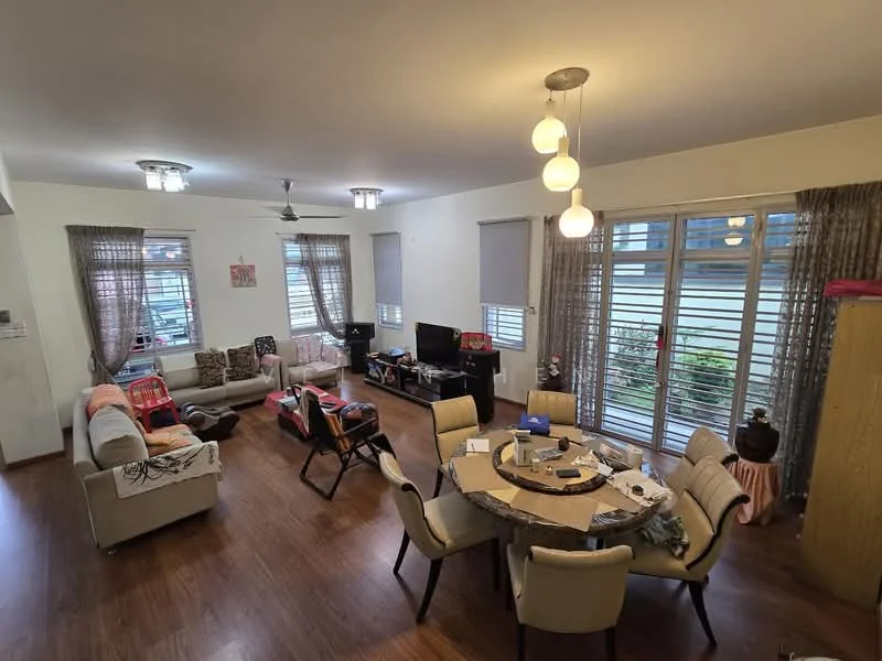 Living features: laminate flooring, white painted walls, recessed downlights, 5-blade ceiling fan, large windows with sheer curtains, sofa with fabric upholstery, coffee table, TV console, wall-mounted TV, round dining table with marble top, upholstered dining chairs, decorative wall art, area rug; style: modern; view: garden.