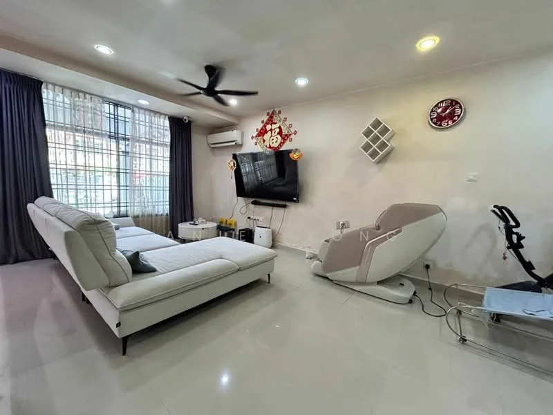 Living features: L-shape sectional sofa in white, floor-to-ceiling windows with sheer curtains, wall-mounted TV, TV console, ceiling fan, decorative wall clock, wall-mounted shelving unit, light-colored walls, polished tile flooring, air conditioning unit; style: modern.